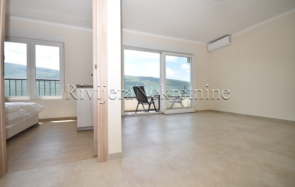 Rivijera_nekretnine_oglasi-ads_Kumbor_Herceg_novi_Portonovi_stan_(12)