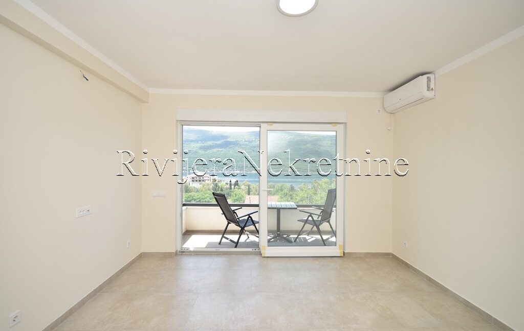 Rivijera_nekretnine_oglasi-ads_Kumbor_Herceg_novi_Portonovi_stan_(13)
