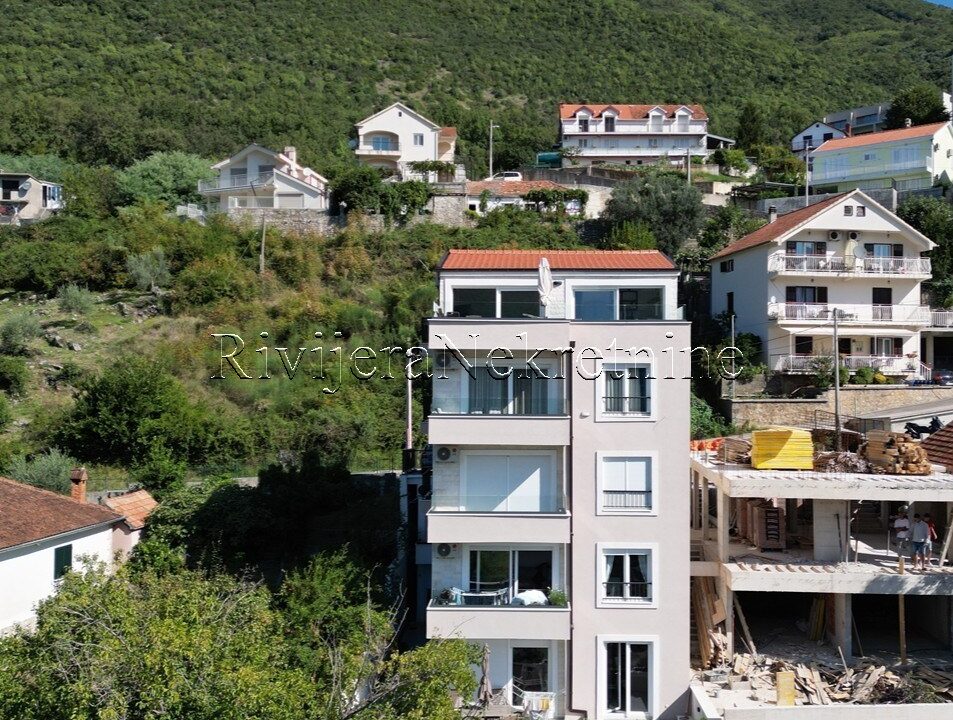 Rivijera_nekretnine_oglasi-ads_Kumbor_Herceg_novi_Portonovi_stan_(5)