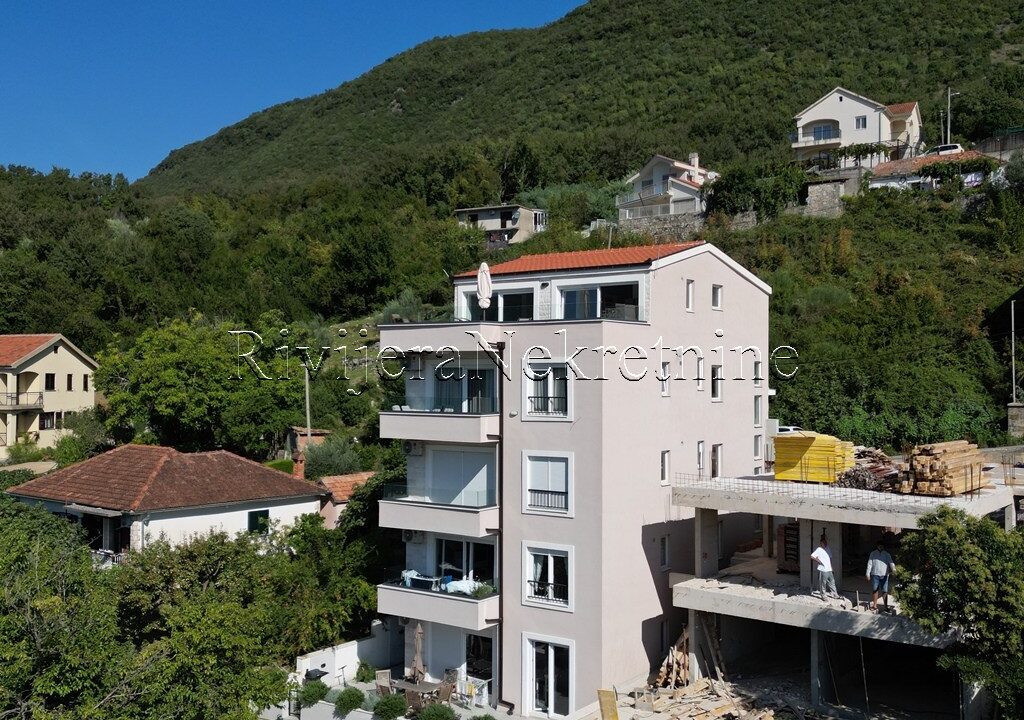 Rivijera_nekretnine_oglasi-ads_Kumbor_Herceg_novi_Portonovi_stan_(6)