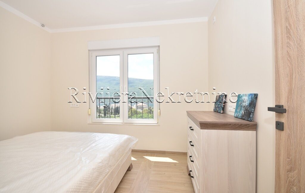 Rivijera_nekretnine_oglasi-ads_Kumbor_Herceg_novi_Portonovi_stan_(9)