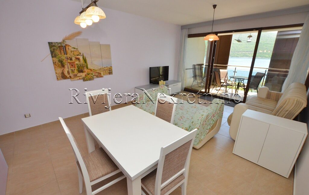 prodaja_Sale_Rivijera_Nekretnine_oglasi_Ads_Kumbor_Herceg_Novi_stan_Apartment (8)