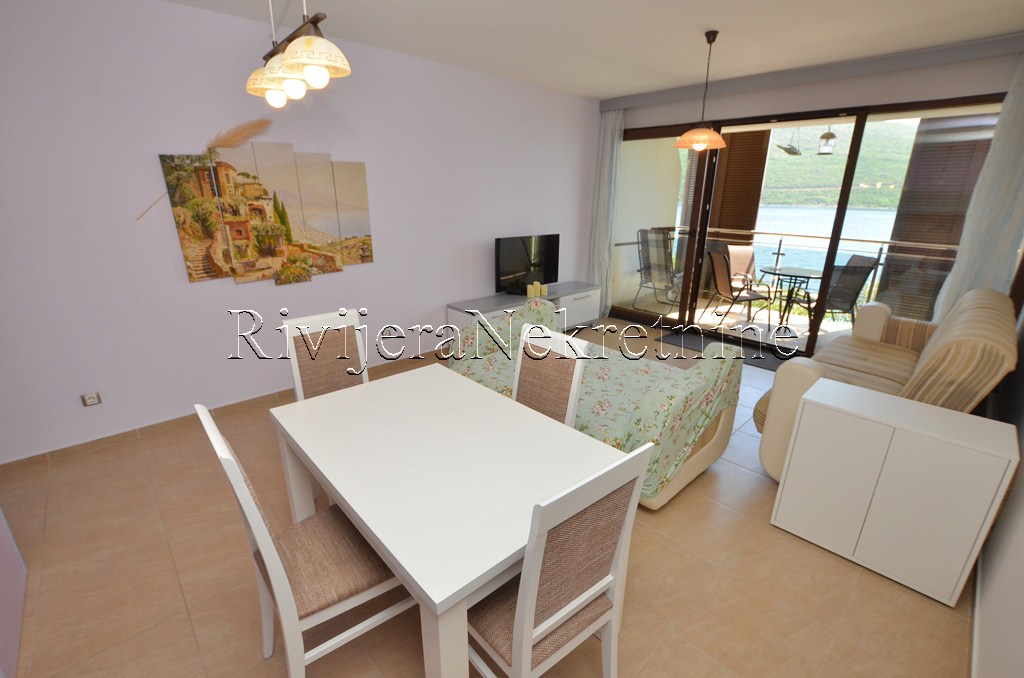 prodaja_Sale_Rivijera_Nekretnine_oglasi_Ads_Kumbor_Herceg_Novi_stan_Apartment (8)