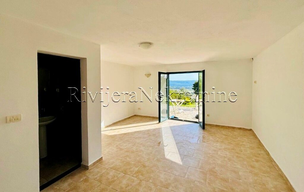 prodaja_Sale_kuca_Mrcevac_Tivat_plac_landplot_House_Kuca_Rivijera_Nekretnine (8)