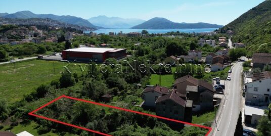 Urbanized land for sale for the construction of two buildings Igalo