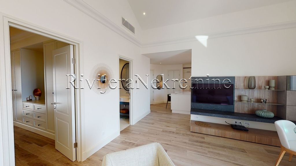 prodaja_prodaza_sale_Lustica_Bay_Tivat_Rivijera_Nekretnine_ads_oglasi_ (7)