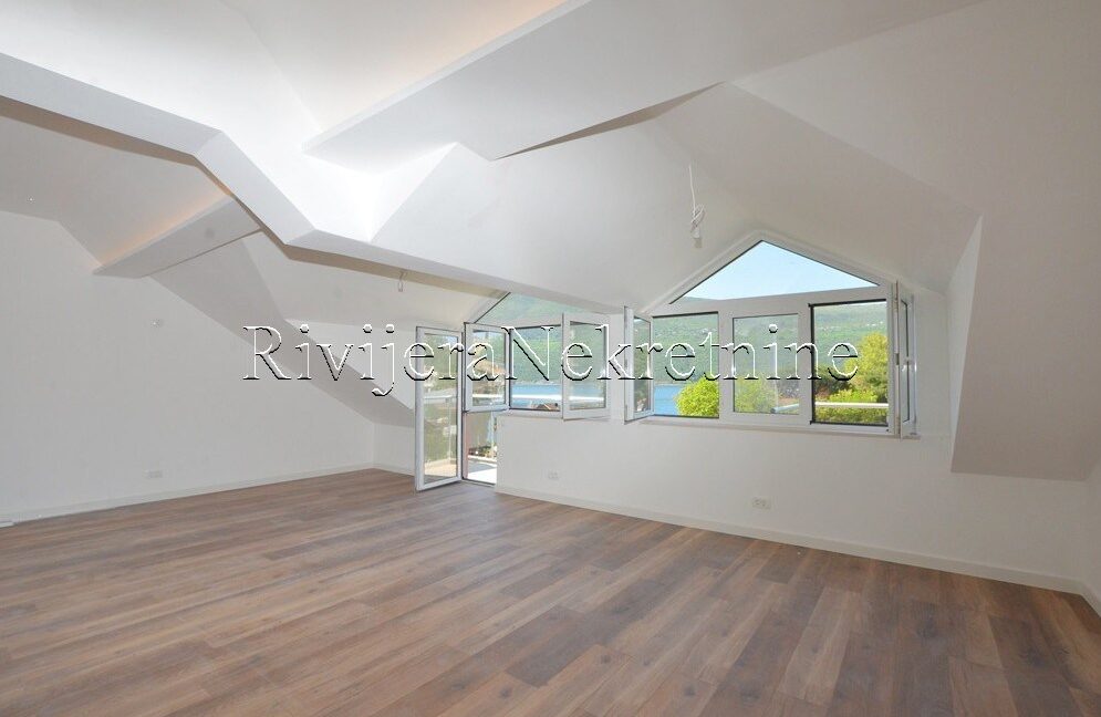 prodaja_sale_stan_apartment_Rivijera_Nekretnine_oglasi_Ads_Djenovici_Herceg_Novi_ (1)