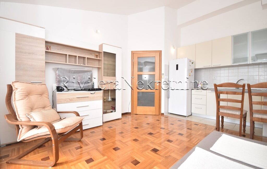 prodaja_stan_rivijera_Nekretnine_Oglasi_Igalo_Herceg_Novi_ (3)