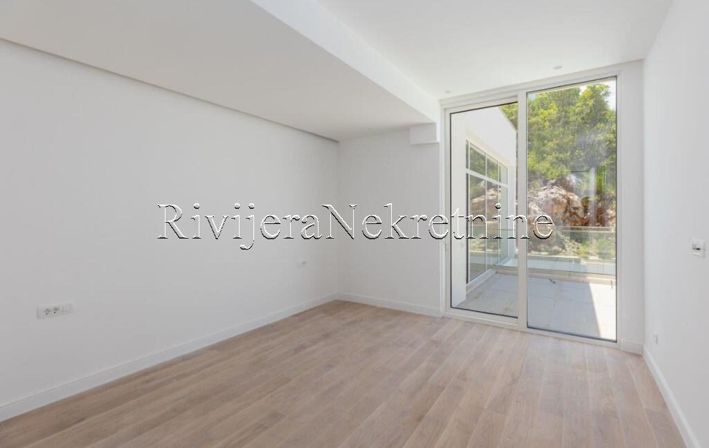 Prodaja_Sale_Krasici_vila_kuca_villa_prodaza_Rivijera_Nekretnine_oglasi_Ads_ (7)