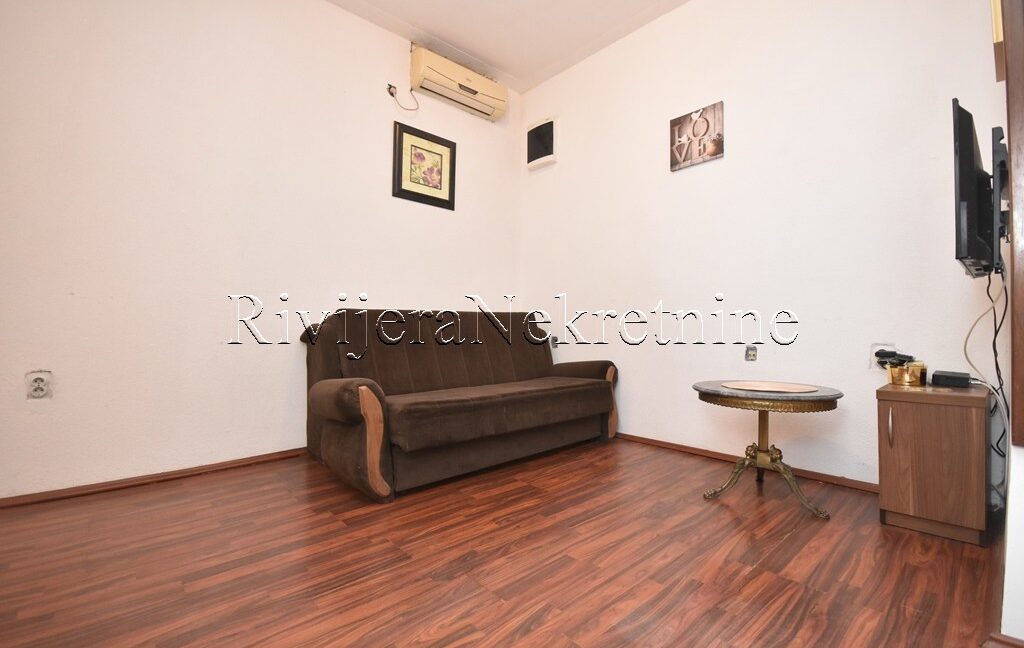 prodaja_Sale_Riivjera_Nekretnine_oglasi_Ads_Herceg_Novi_centar_stan (4)