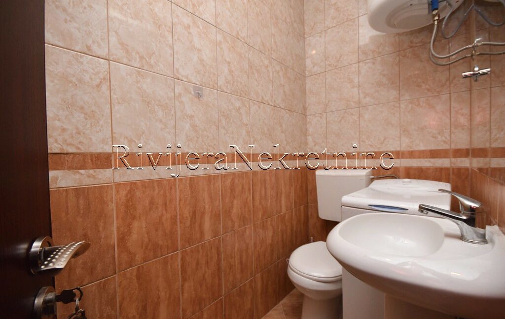 prodaja_Sale_Riivjera_Nekretnine_oglasi_Ads_Herceg_Novi_centar_stan (7)