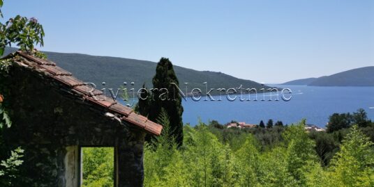 Urbanized land with excellent sea view Kumbor Boka-Kotorska