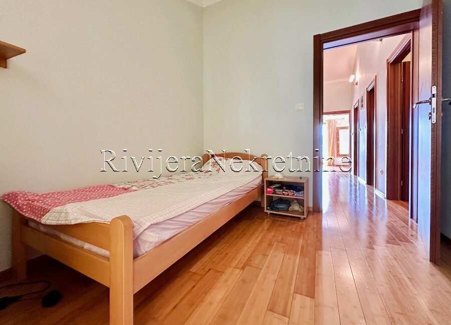 prodaja_Sale_Rivijera_nekretnine_oglasi_ads_Risan_Kotor_Kotor_BAY_ (10)