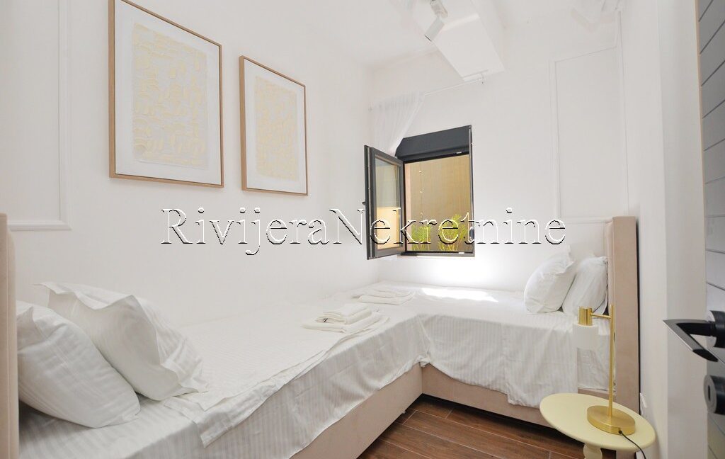 prodaja_Sale_prodaza_Njivice_Herceg_Novi_stam_Apartment_Rivijera_Nekretnine_ads (7)