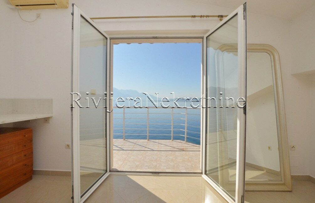 prodaja_sale_Rivijera_Nekretnine_oglasi_Ads_Bijela_Herceg_Novi_stan_apartment (2)
