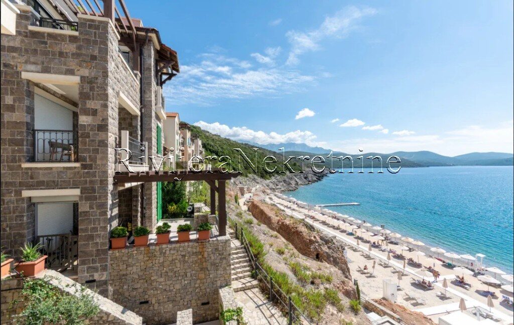 prodaja_sale_Rivijera_Nekretnine_oglasi_ads_Lustica_lustica_bay_stan_apartments (11)
