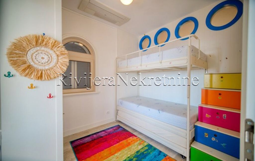prodaja_sale_Rivijera_Nekretnine_oglasi_ads_Lustica_lustica_bay_stan_apartments (7)