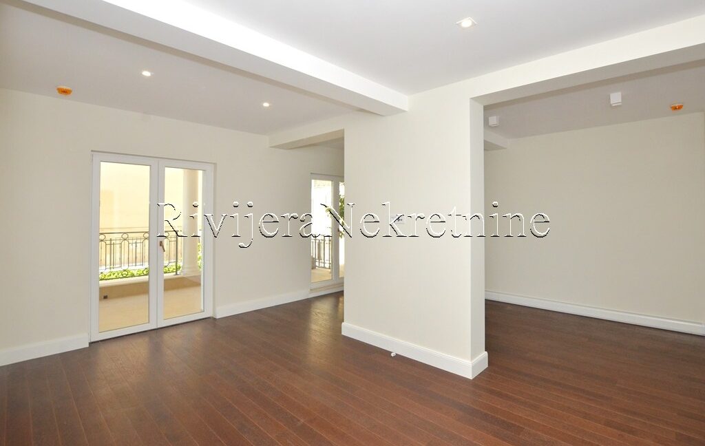 prodaja_Sale_Stan_apartment_ads_oglasi_Djenovici_Herceg_Novi_Portofino_ (5)