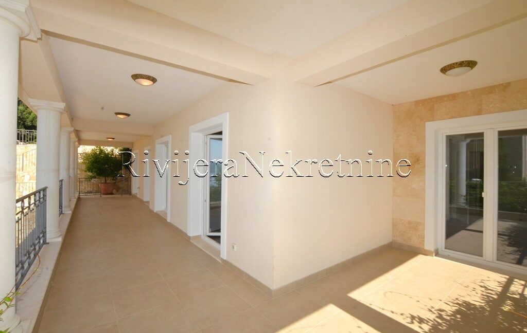 prodaja_Sale_Stan_apartment_ads_oglasi_Djenovici_Herceg_Novi_Portofino_ (9)