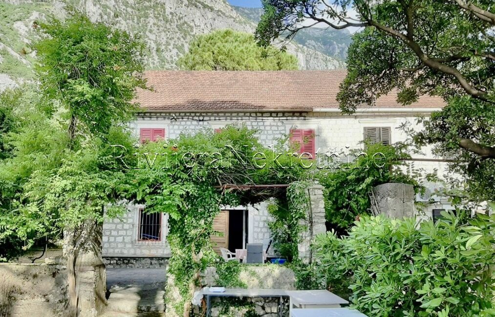prodaja_Sale_Rivijera_Nekretnine_oglasi_Ads_Kotor_Dobrota_Boka_bay_Boka_kuca_house_stone_house_ (1)