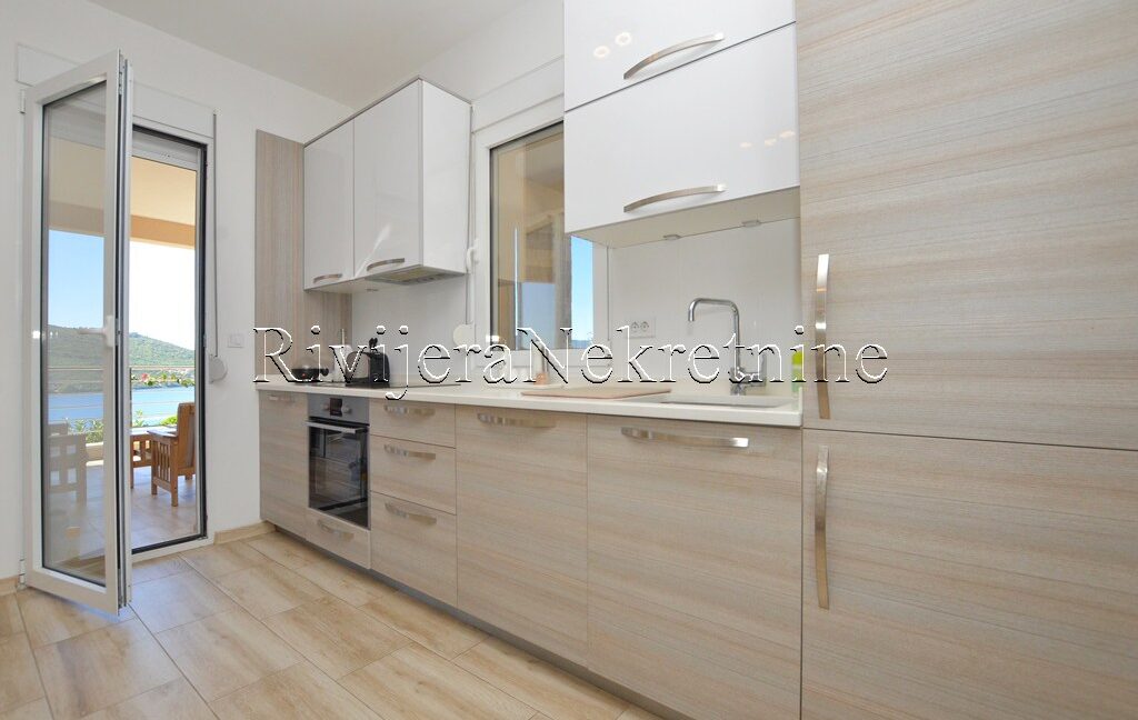 prodaja_prodaza_Rivijera_Nekretnine_oglasi_Ad_Ads_Kumbor_Herceg_Novi_house_kuca_ sale_(4)