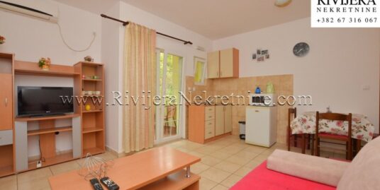 One-bedroom apartment on the seafront Igalo Herceg Novi