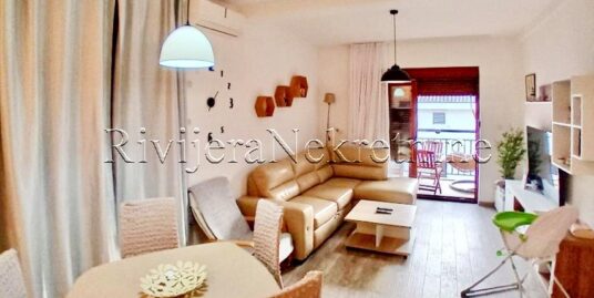 For sale luxury two-bedroom apartment Dobrota Kotor