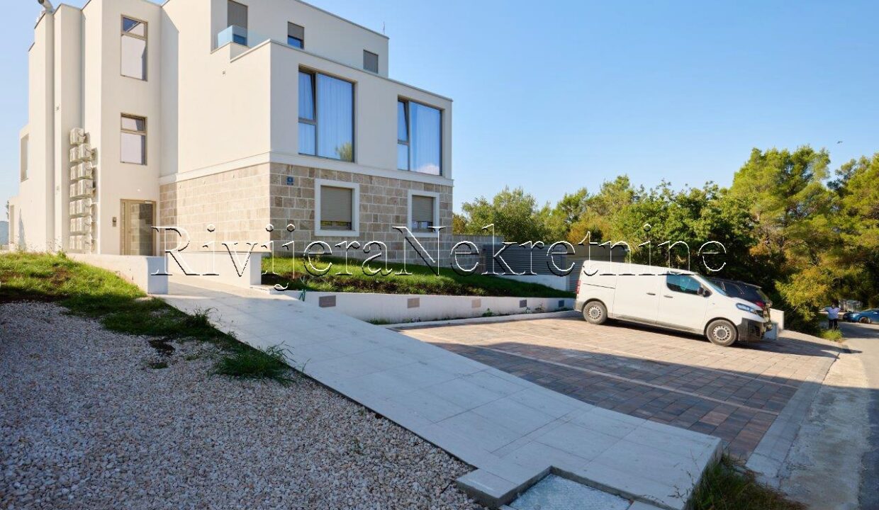 prodaja_Sale_Rivijera_Nekretnine_Ads_Ad_Tivat_Boka_Bay_prodaza_real_Estate_ (2)