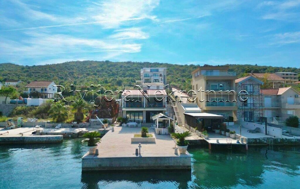 prodaja_Sale_Rivijera_Nekretnine_Ads_ad_Tivat_ kuca_vila_Tivat_Boka_Boka_bay_(7)