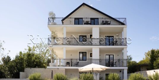 Modern one-bedroom apartment with sea view Tivat