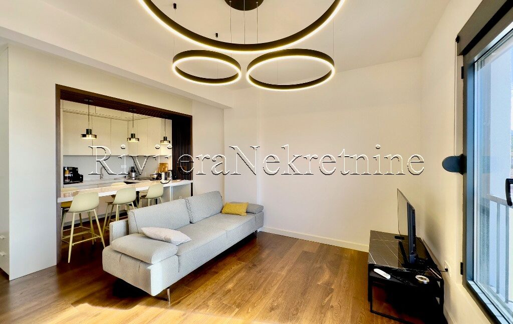 prpdaja_SAle_Rivijera_Nekretnine_Ads_ad_oglasi_Tivat_Boka_Bay_real_Estate_Boka_ (1)