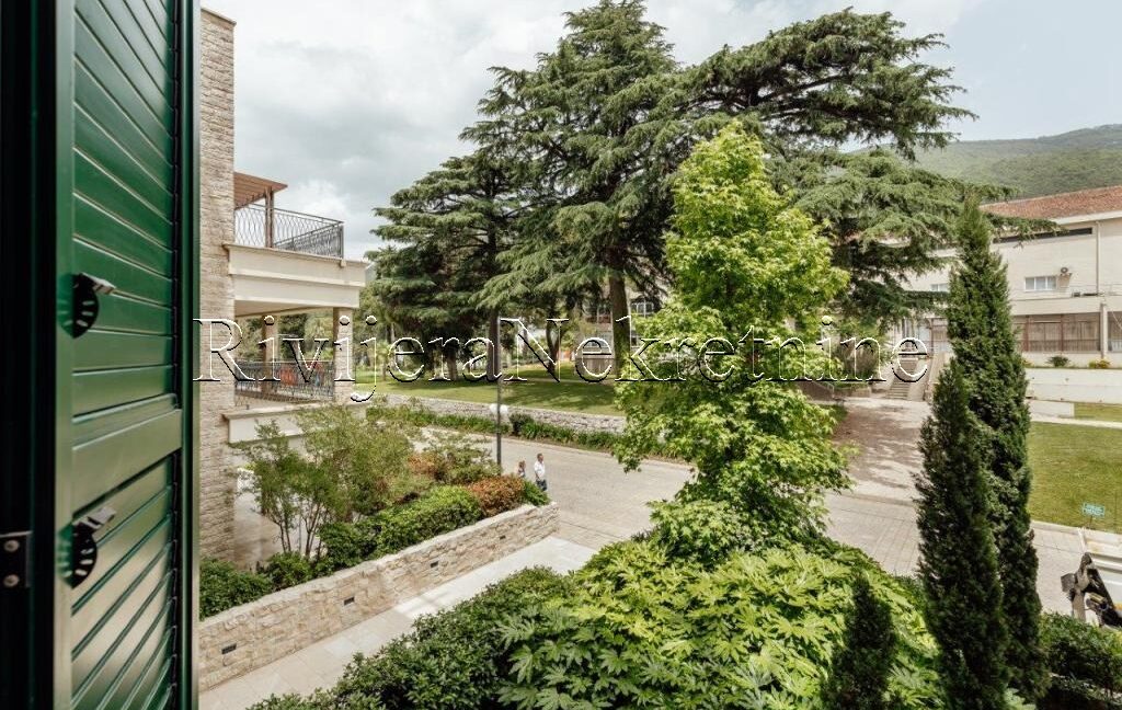 prodaja_Sale_Rivijera_nekretnine_Ads_Ad_oglasi_Kumbor_Herceg_Novi_PORTONOVI_Boka_bay_ (11)