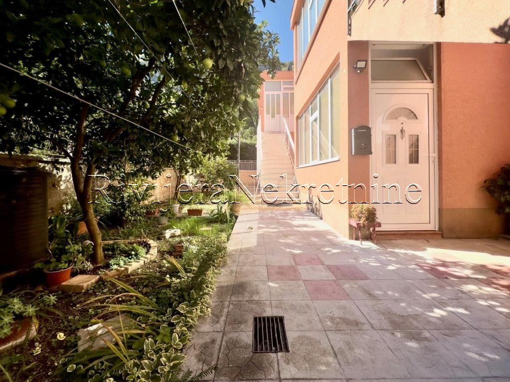 prodaja_prodaza_rivijera_Nekretnine_ads_oglasi_ad_Kotor_Boka_bay_ (10)