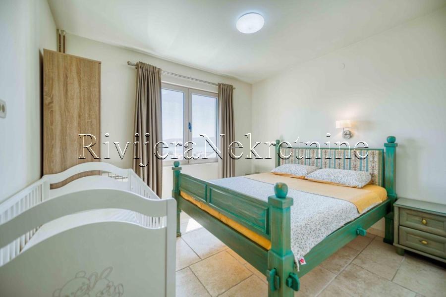 prodaja_prodaza_Sale_rivijera_Nekretnine_Ads_Ad_oglasi_Tivat_Boka_bay_Boka-kotorska_ (15)