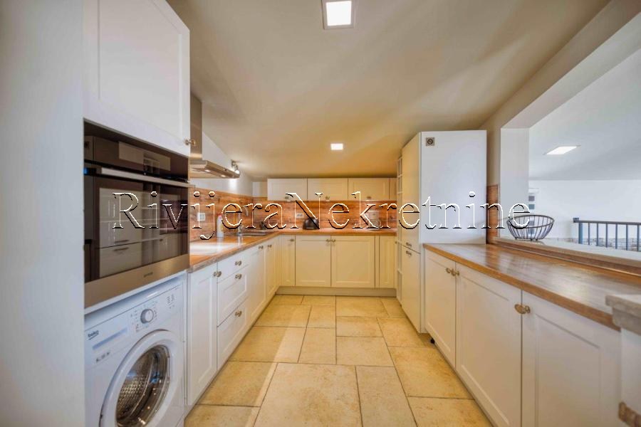 prodaja_prodaza_Sale_rivijera_Nekretnine_Ads_Ad_oglasi_Tivat_Boka_bay_Boka-kotorska_ (6)