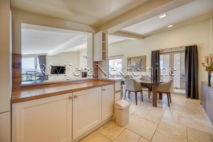 prodaja_prodaza_Sale_rivijera_Nekretnine_Ads_Ad_oglasi_Tivat_Boka_bay_Boka-kotorska_ (9)