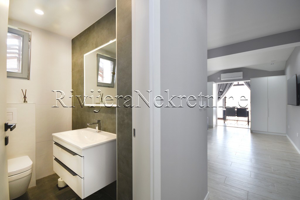prodaja_Sale_prodaza_Rivijera_Nekretnine_ads_oglasi_real_estate_Djenovic_Boka_bay (5)