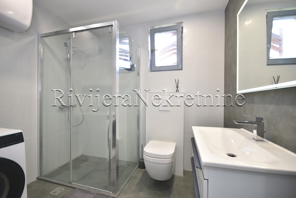 prodaja_Sale_prodaza_Rivijera_Nekretnine_ads_oglasi_real_estate_Djenovic_Boka_bay (7)