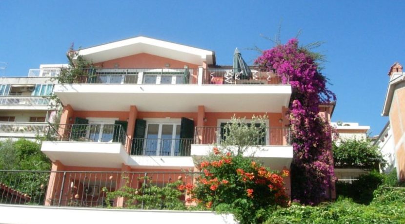 Zwei Zimmer Wohnung in der ersten Reihe Zentrum, Herceg Novi-Top Immobilien Montenegro
