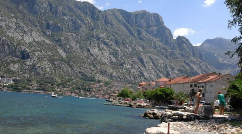 Jedinstvena ponuda kamena kuća Prčanj, Kotor-Top Nekretnine Crna Gora