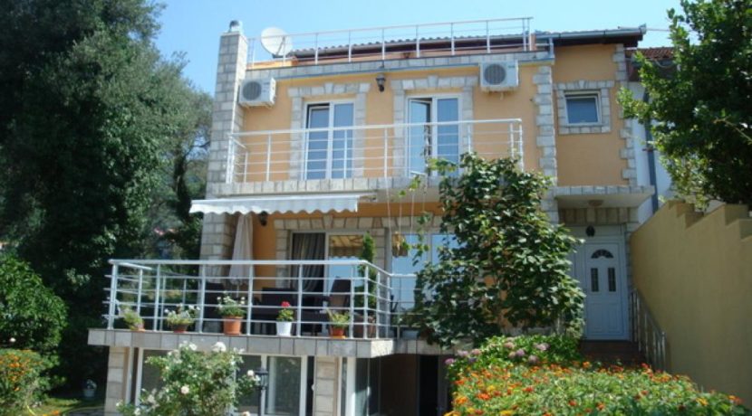 Magnificient house with panoramic view Kumbor, Herceg Novi-Top Estate Montenegro