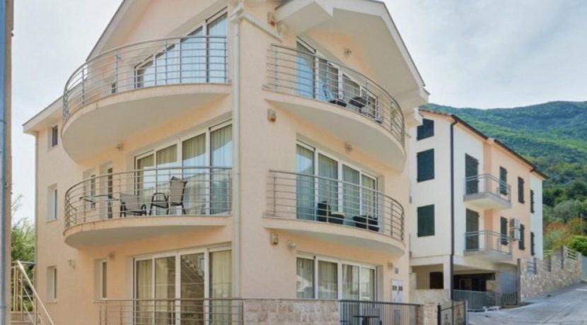 new_luxury_apartments_prcanj_kotor_top_estate_montenegro.jpg