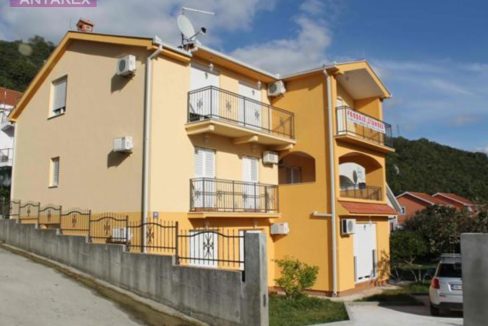 Apartment in a small building Igalo, Herceg Novi-Top Estate Montenegro