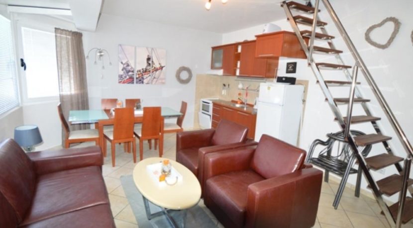 Drei Zimmer Maisonette Wohnung Kumbor, Herceg Novi-Top Immobilien Montenegro