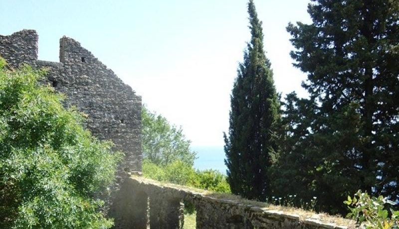 Ground with ruins Herceg Novi spanjola-Top Estate Montenegro