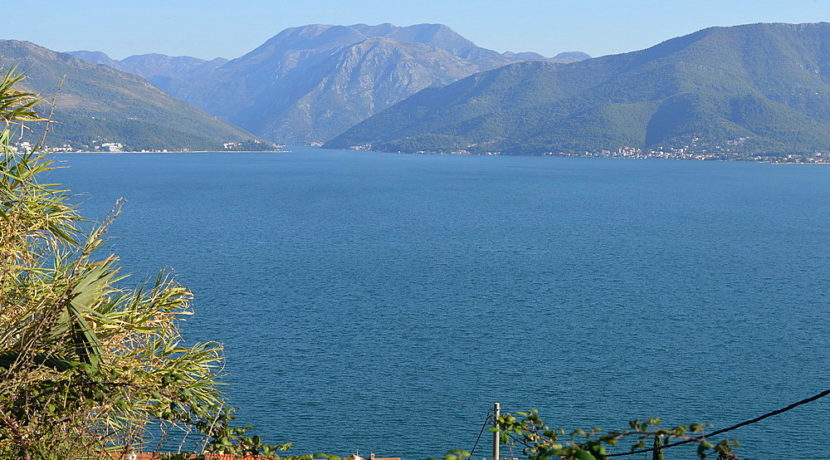 Ground Krasici Tivat-Top Estate Montenegro