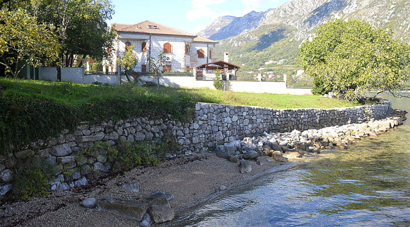 Real estate Kostanjica Kotor-Top Estate Montenegro