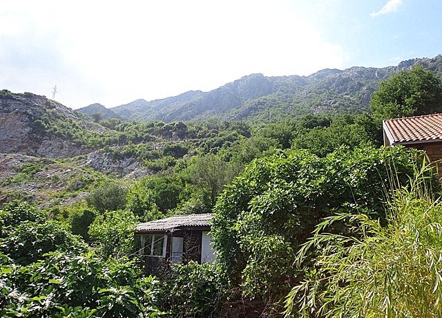 Ground mountain Lipci Kotor-Top Estate Montenegro