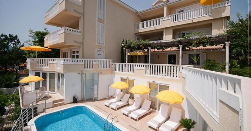 Property Hotel Savina Herceg Novi-Top Estate Montenegro