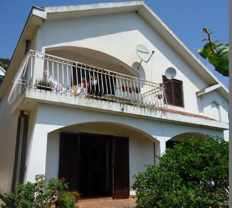 Property Igalo Herceg Novi-Top Estate Montenegro